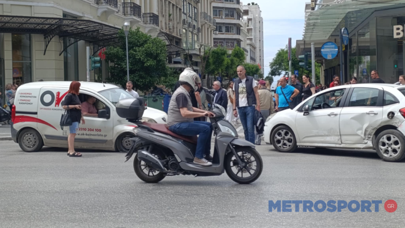 Θεσσαλονίκη: Τροχαίο στην Τσιμισκή με υλικές ζημιές