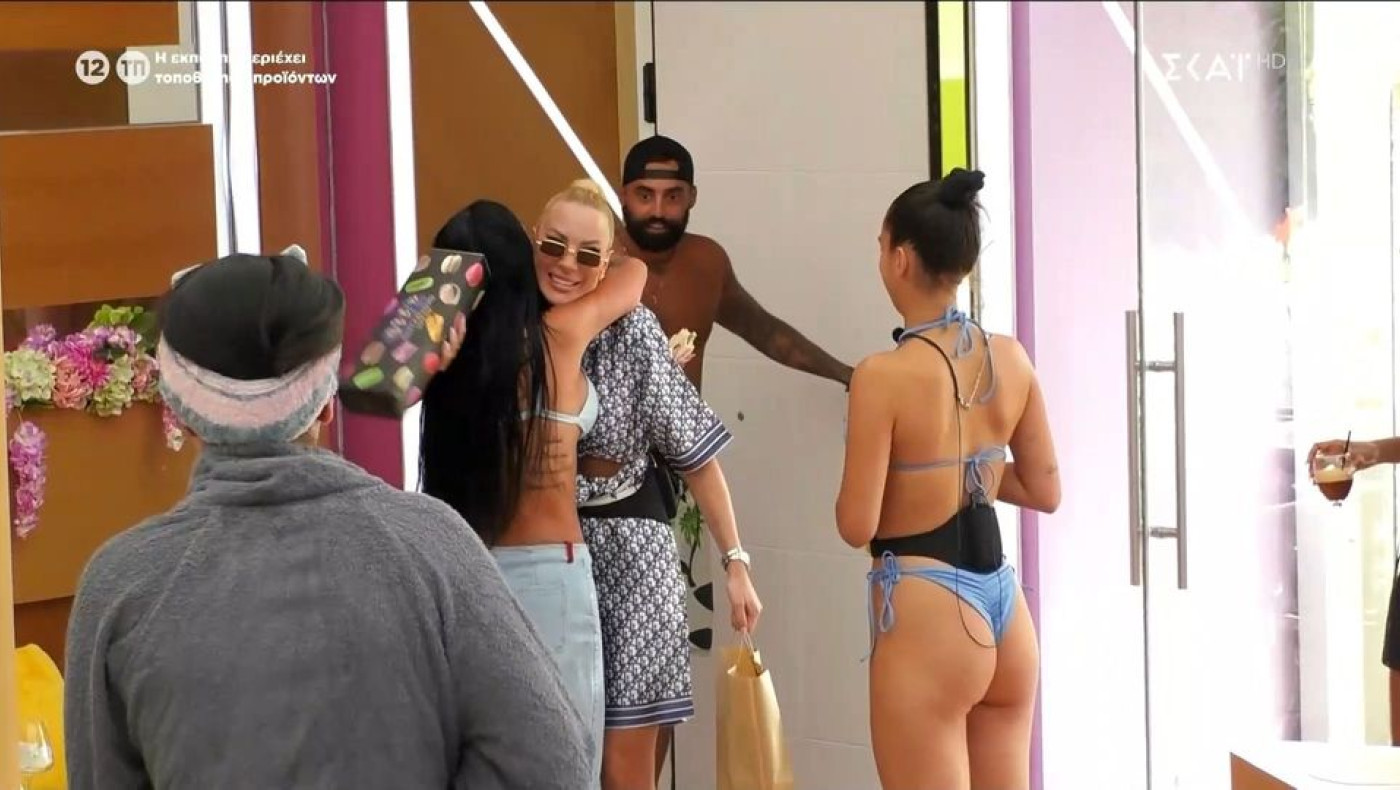 Big Brother: Η Διονυσία Κουκίου γύρισε στο σπίτι μαζί με τις... πουτίγκες της