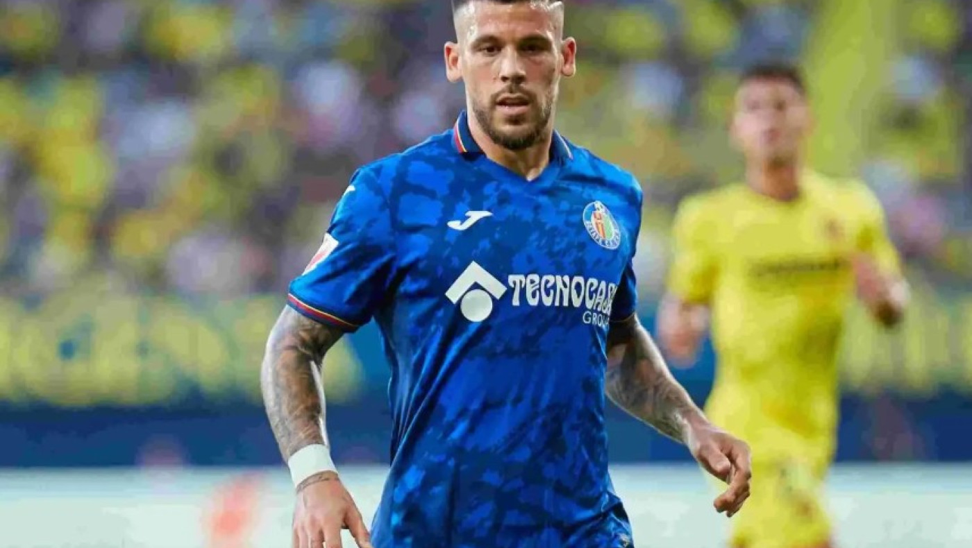 Άρης-Κάρλες Πέρεθ: «Η Θέλτα θέλει να τον πουλήσει, δεν θα έλεγε όχι στον δανεισμό»