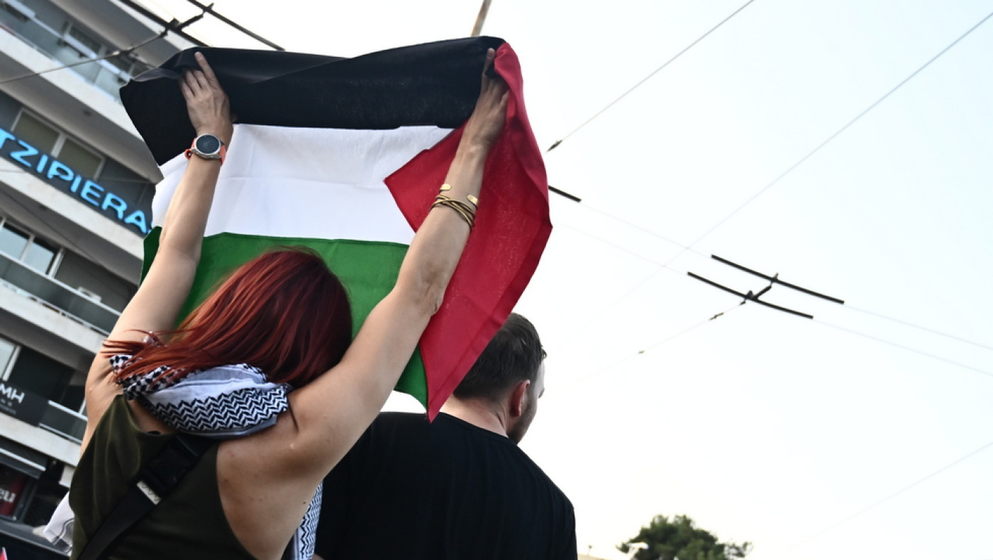 Θεσσαλονίκη: Ένταση διαδηλωτών με τα ΜΑΤ στην πορεία για την Παλαιστίνη