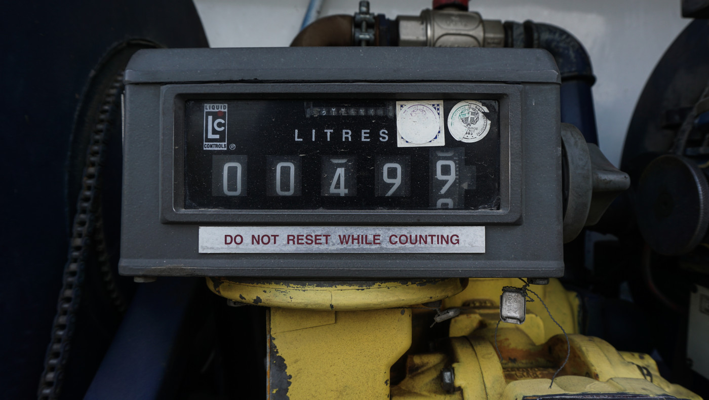 «Φωτιά» σε καύσιμα και ρεύμα μετά την κλιμάκωση στη Μέση Ανατολή