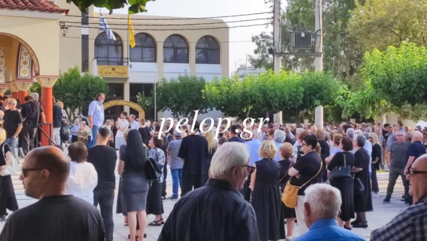 Συγκίνηση στην κηδεία του μάνατζερ Κυριακόπουλου: «Λύγισε» ο Τσιμίκας, παρών και ο Κουλιεράκης