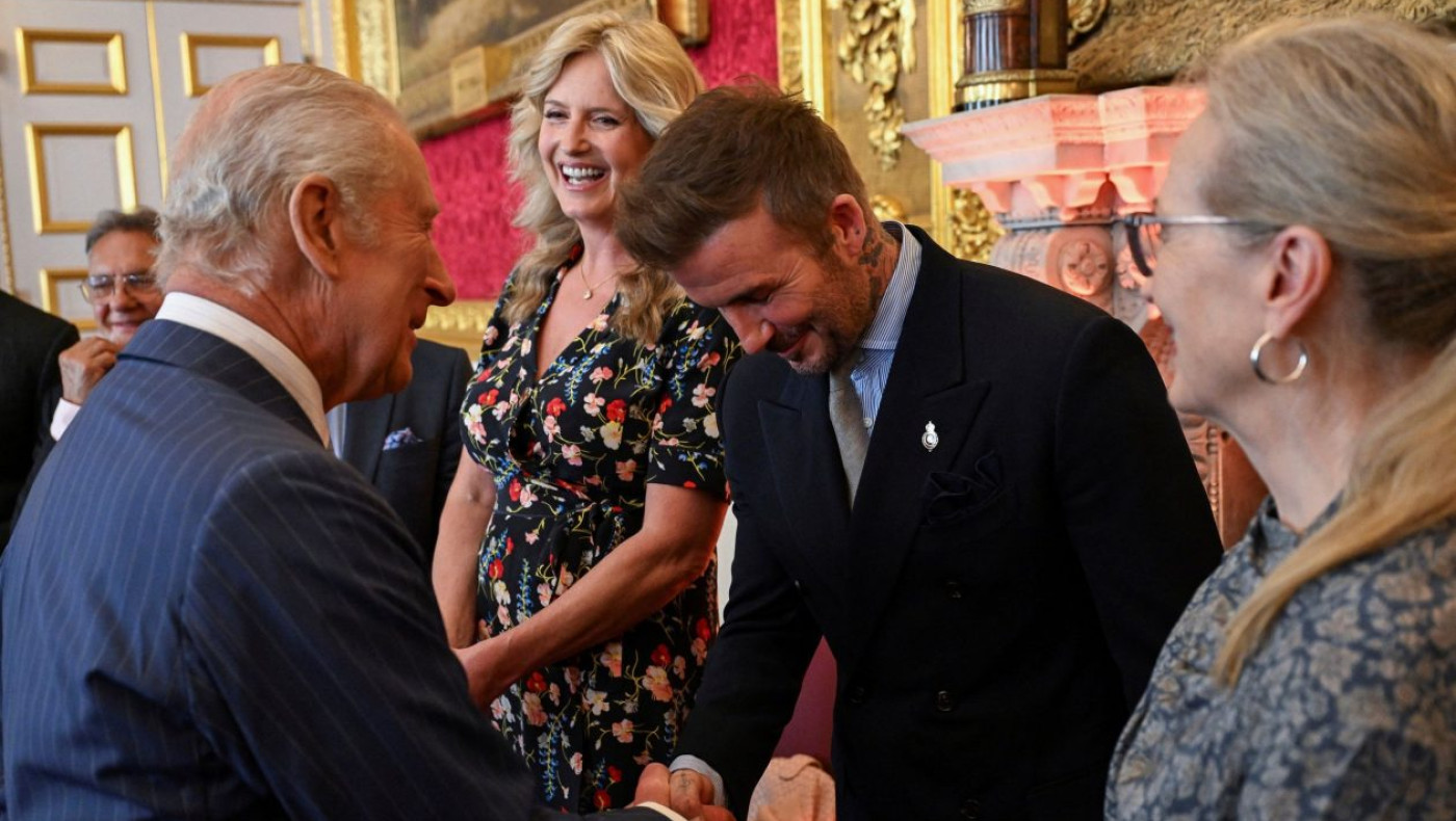 Ντέιβιντ Μπέκαμ: Χρίστηκε ιππότης από τον Βασιλιά Κάρολο