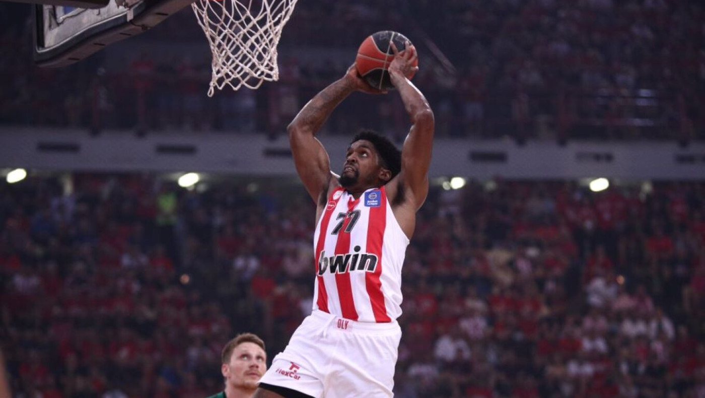 Ανατροπή με ΜακΚίσικ: Γιατί μένει στον Ολυμπιακό