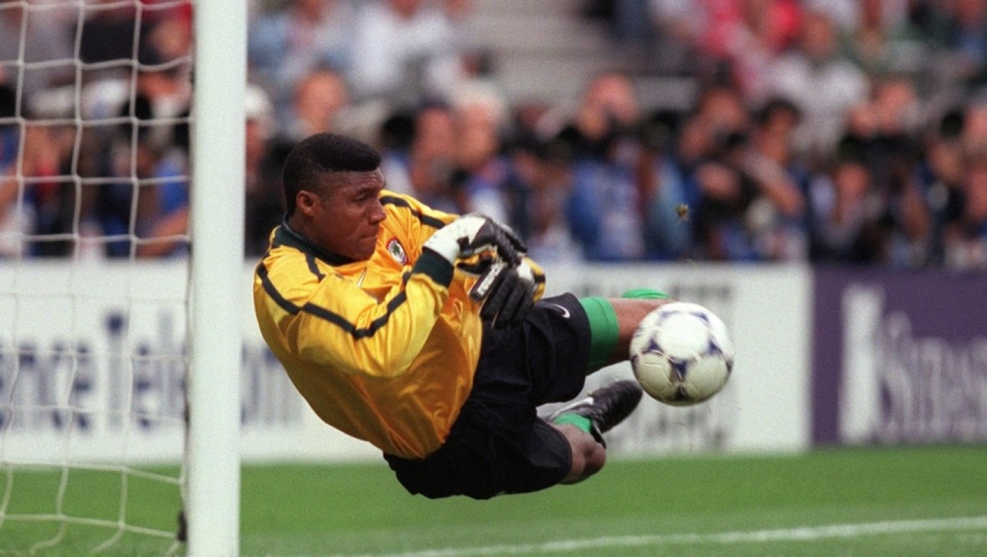 Θρήνος στη Νιγηρία: Πέθανε ο εμβληματικός τερματοφύλακας Πίτερ Ρουφάι