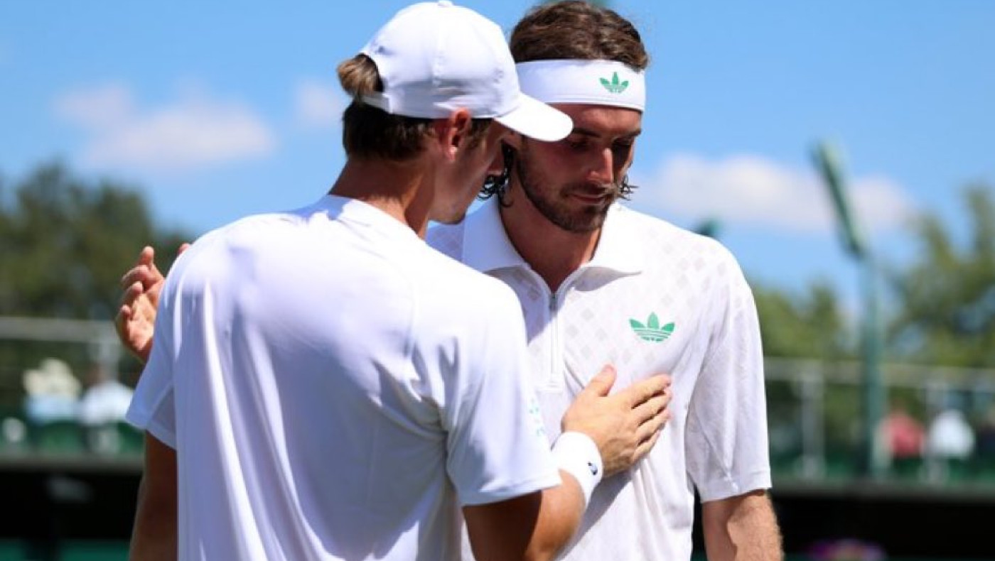 Στέφανος Τσιτσιπάς: Αποκλεισμός με εγκατάλειψη στον πρώτο γύρο του Wimbledon