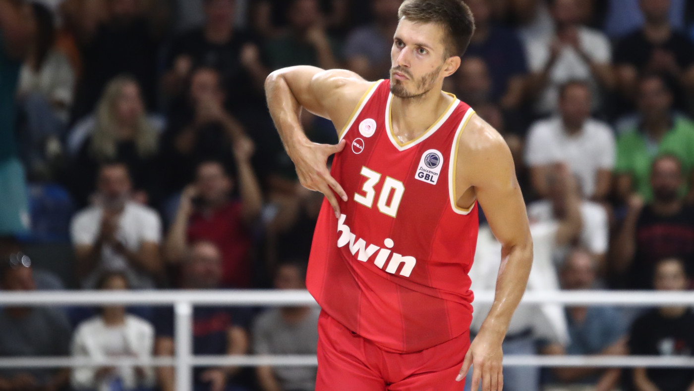 Παρέμβαση Ραζνάτοβιτς για Πετρούσεφ και Ολυμπιακό