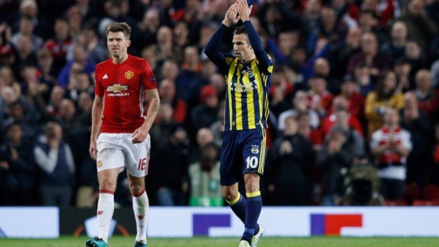 Έτσι υποδέχονται πρώην ποδοσφαιριστές στο «Όλντ Τράφορντ» (videos)