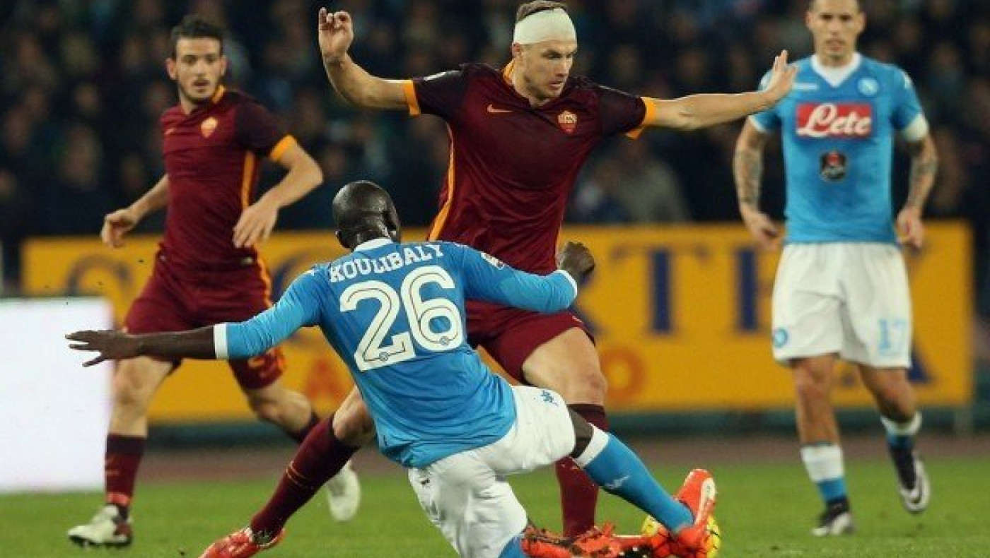 Πέφτουν κορμιά στο                     «Σαν Πάολο»