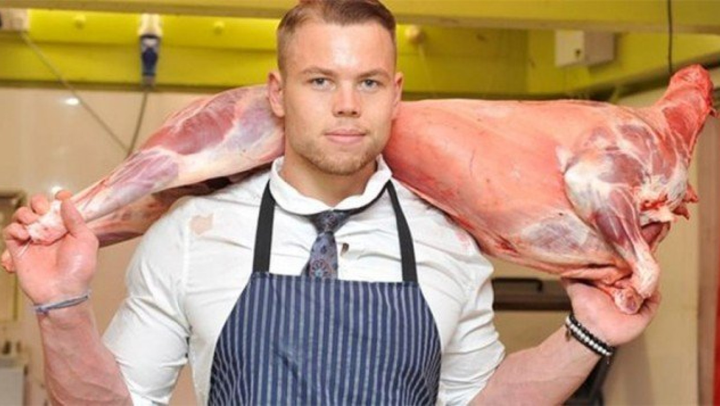 Κακός χαμός στη Θεσσαλονίκη με... ερωτιάρη χασάπη (vid)