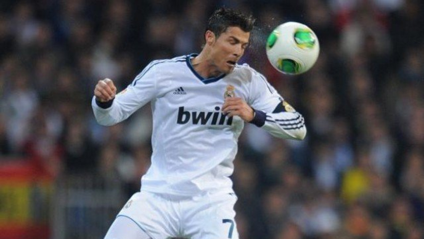 Οι κεφαλιές στο ποδόσφαιρο... χειροτερεύουν τη μνήμη!