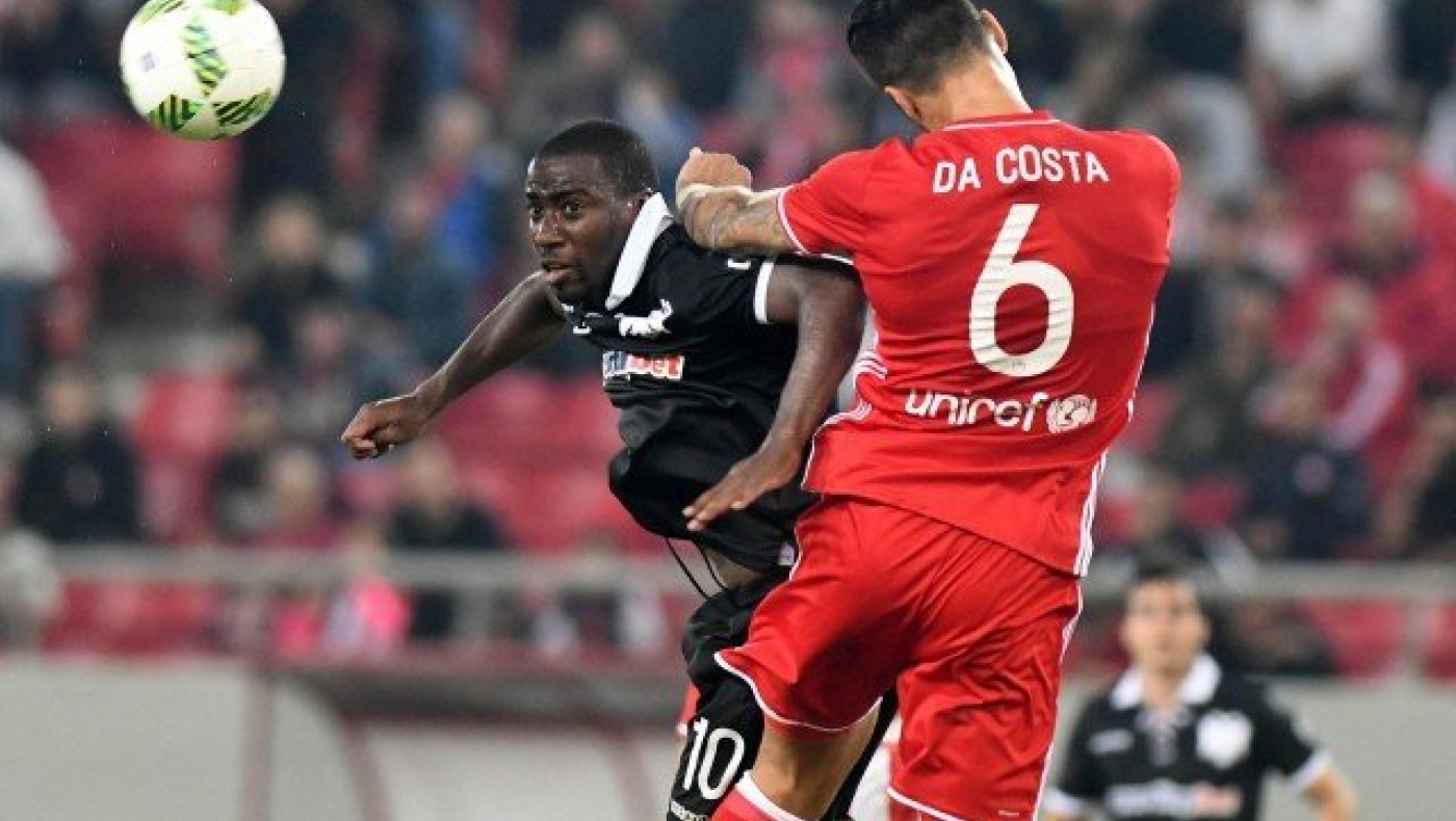 ΠΑΟΚτσής  μαλώνει με οπαδό του Ολυμπιακού μετά το ντέρμπι (video)