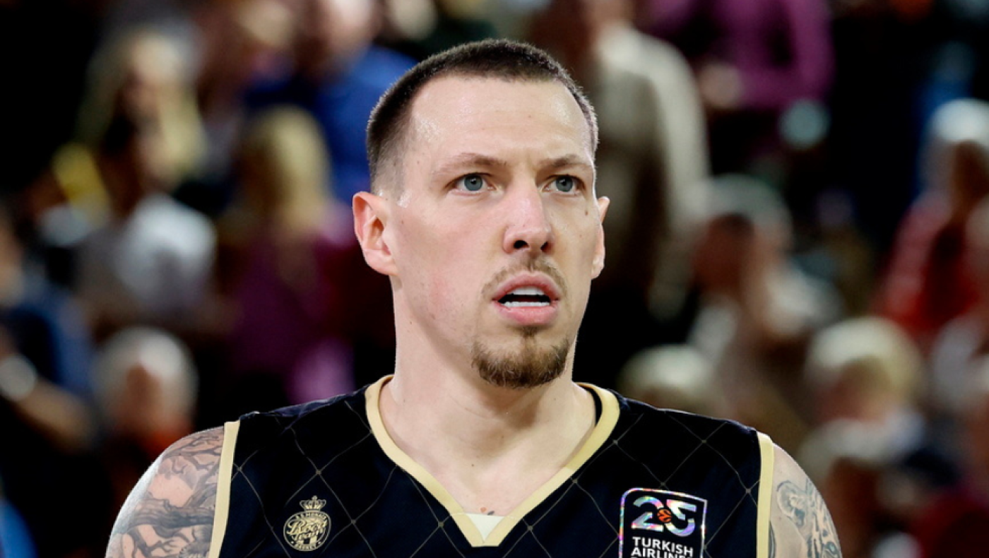 Τα δημοσιεύματα για τον Τάις και το ρεαλιστικό σενάριο