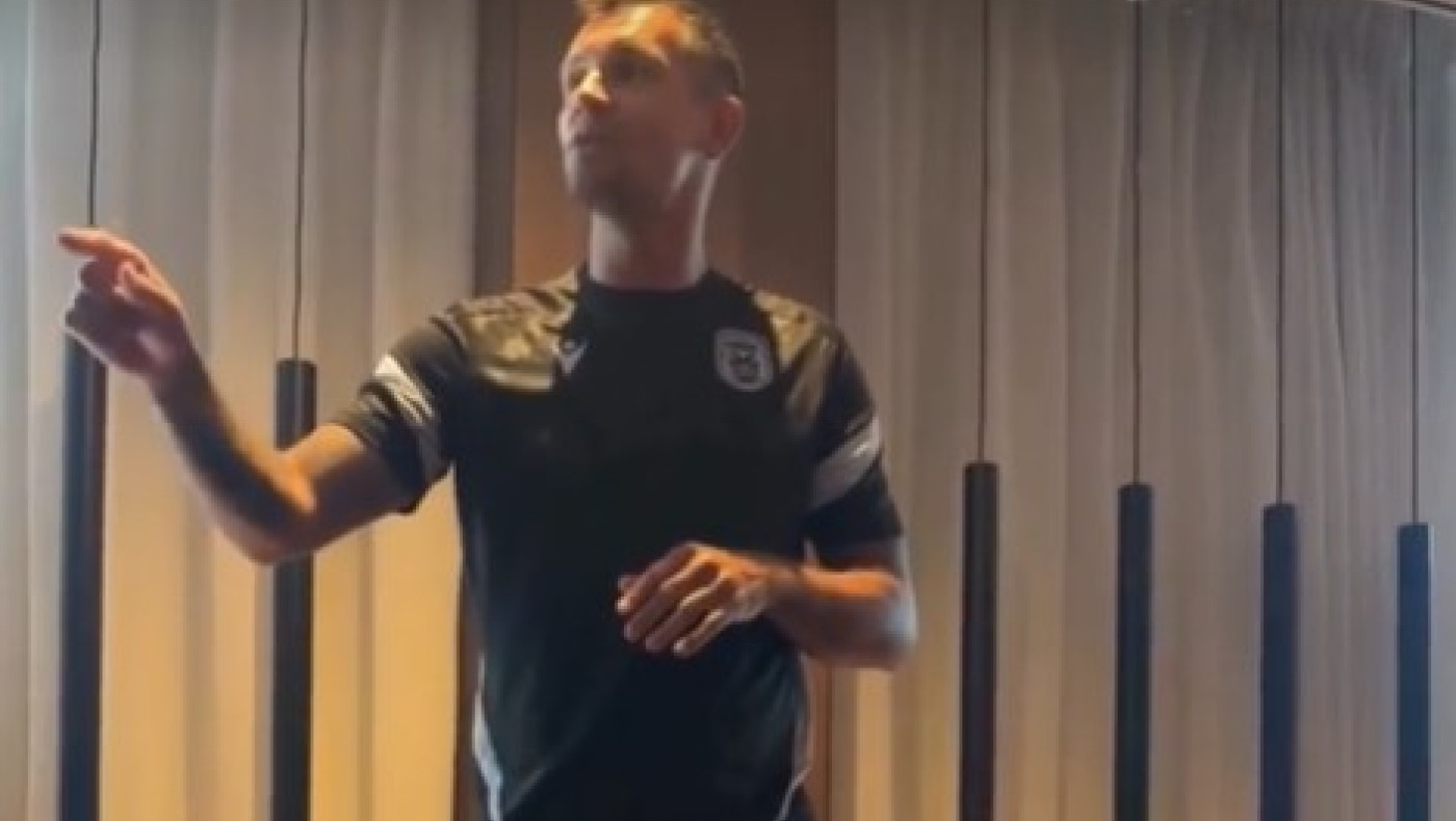 ΠΑΟΚ: Λόβρεν και Τέιλορ ανέβηκαν στην καρέκλα και τα... έσπασαν