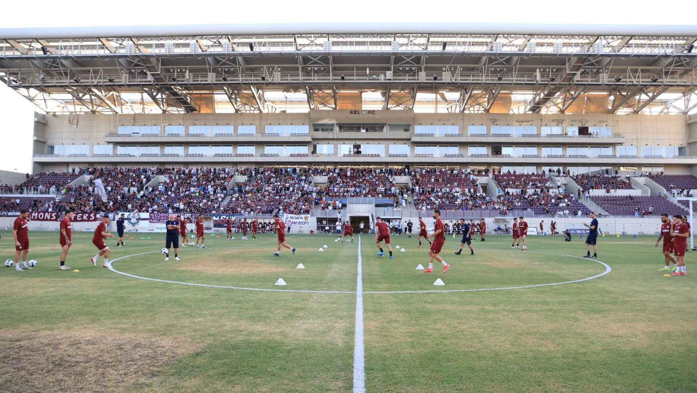 Λάρισα: Γιγαντοοθόνη έξω από το AEL FC ARENA για το ματς με τον ΠΑΟΚ
