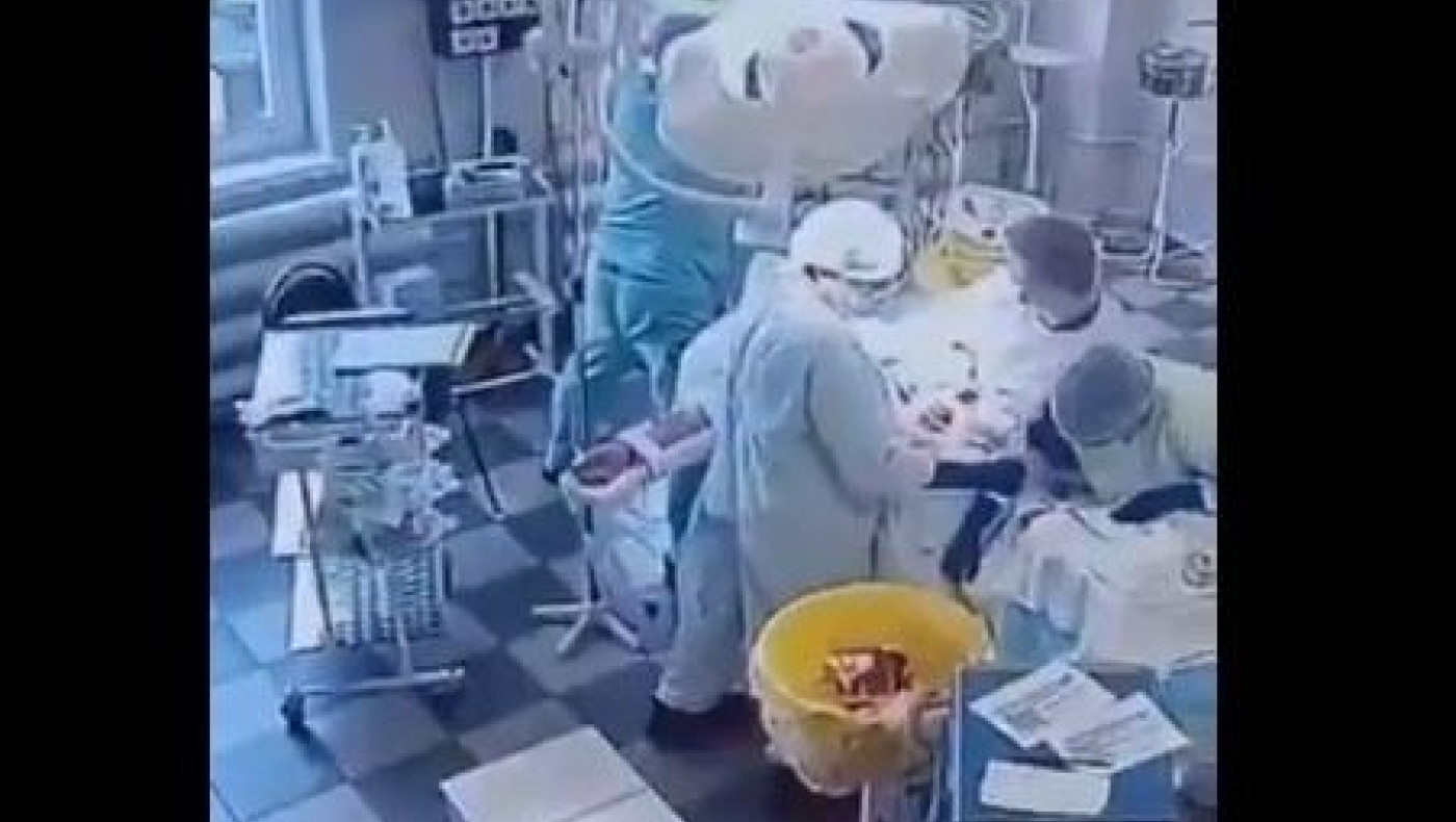 Σεισμός στην Καμτσάτκα: Έτρεμε η γη κουνιόταν αλλά οι γιατροί συνέχιζαν κανονικά την εγχείρηση