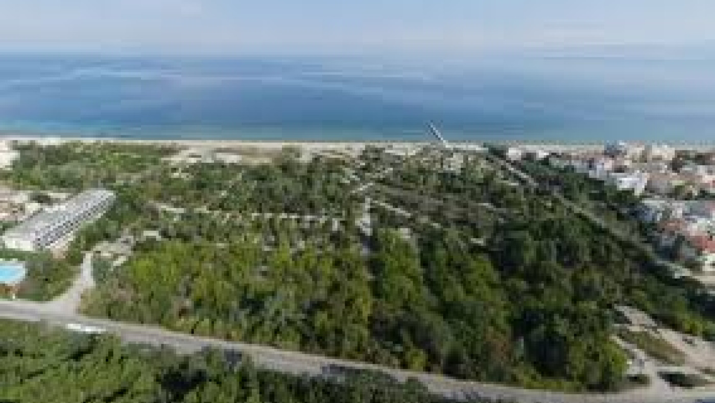 Θεσσαλονίκη: Υπογράφηκε η αξιοποίηση του κάμπινγκ στην Αγία Τριάδα