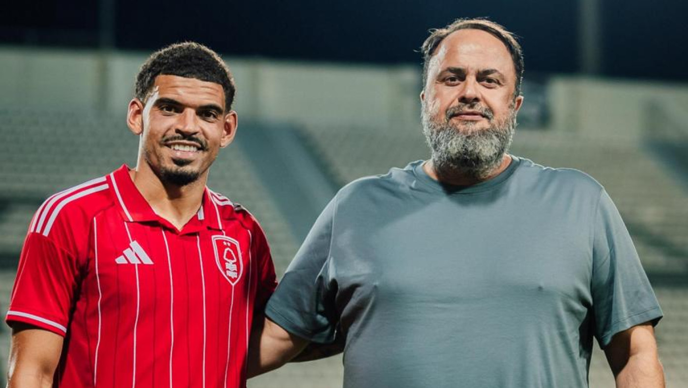 Νότιγχαμ Φόρεστ: Έγινε σύνθημα ο Βαγγέλης Μαρινάκης