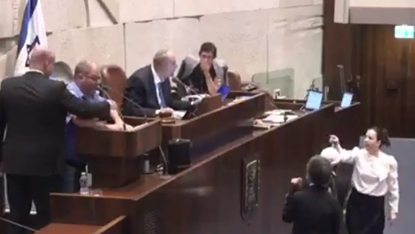 Ισραήλ: Πήραν σηκωτό βουλευτή, επειδή έκανε λόγο για γενοκτονία στη Γάζα