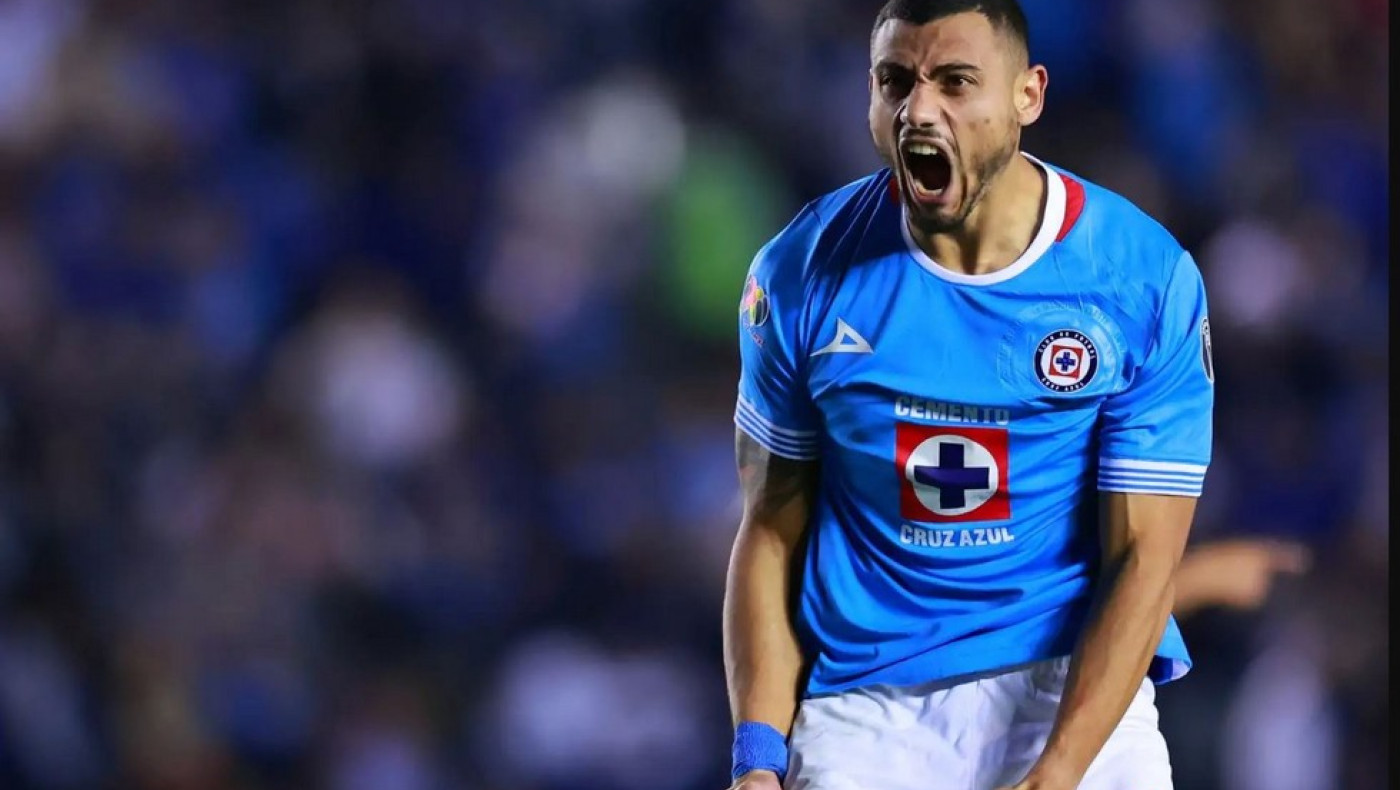 Ρεπόρτερ Κρους Αζούλ: «Γιακουμάκης και Γιόβιτς θα παίξουν στην ελληνική λίγκα»