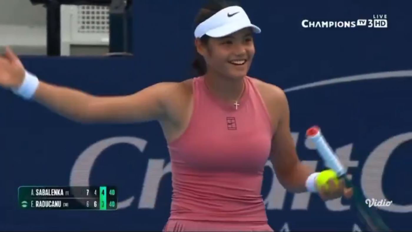 Ραντουκάνου: Ζήτησε να διώξουν παιδί που έκλαιγε γιατί την αποσυντόνιζε!