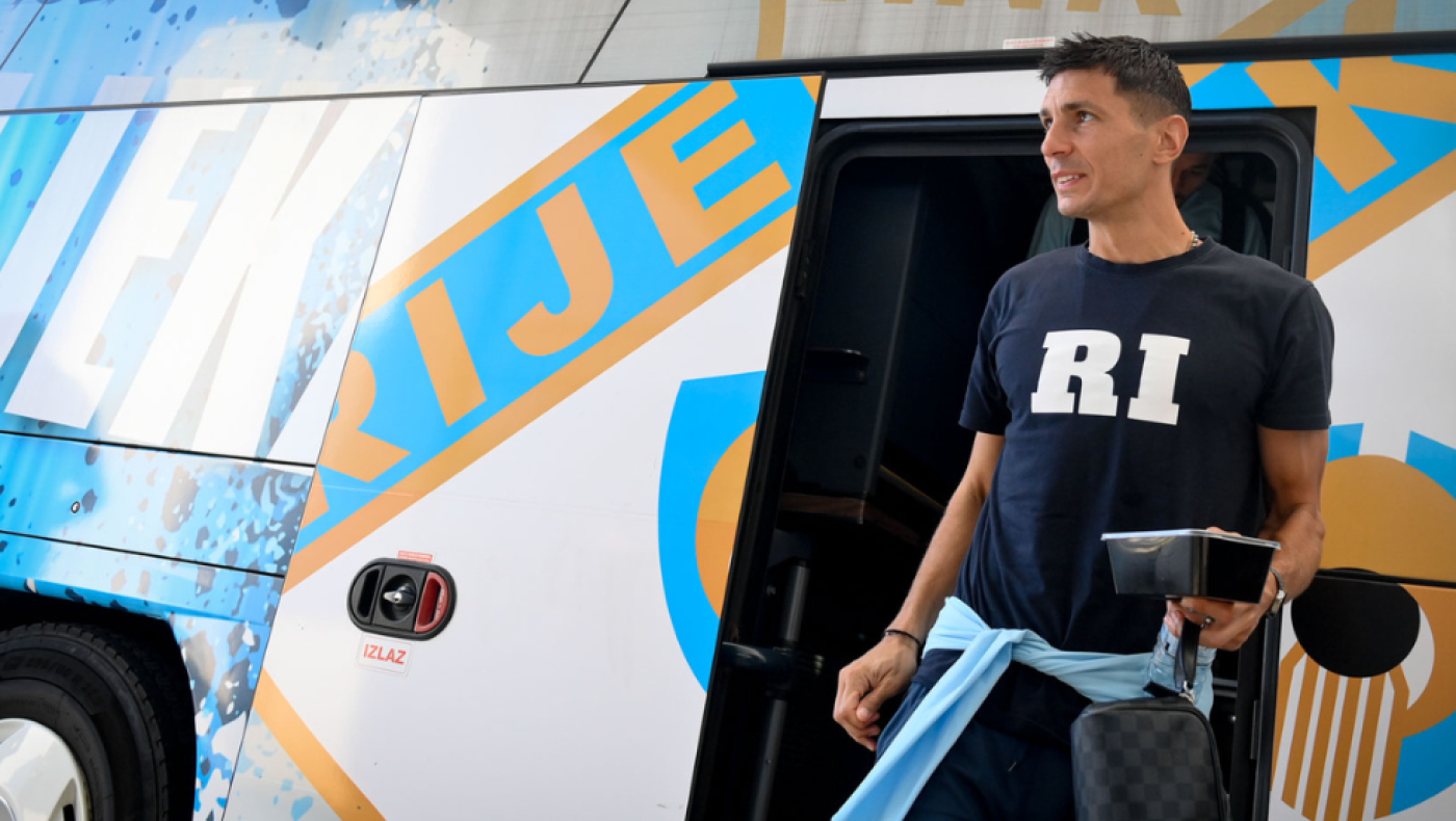 Στη Θεσσαλονίκη με... Συννεφούλα και Σαββόπουλο η Ριέκα (vid)