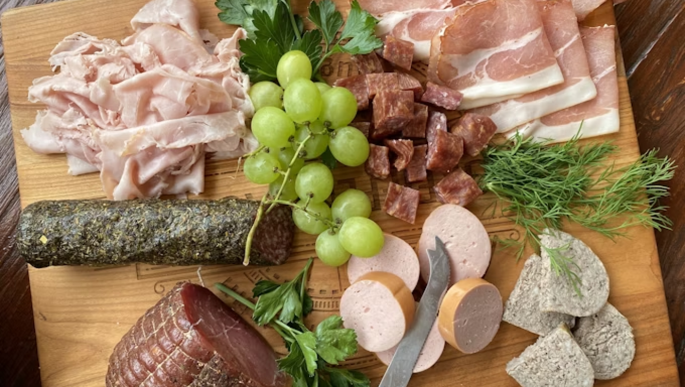 Μεγάλο deal στην αλλαντοβιομηχανία: Στα χέρια του ΥΦΑΝΤΗ ο ΝΙΚΑΣ