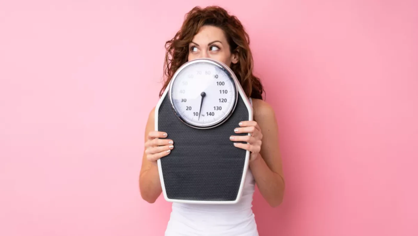 Η μικροσκοπική τροφή που «παγιδεύει» το λίπος και αδυνατίζει