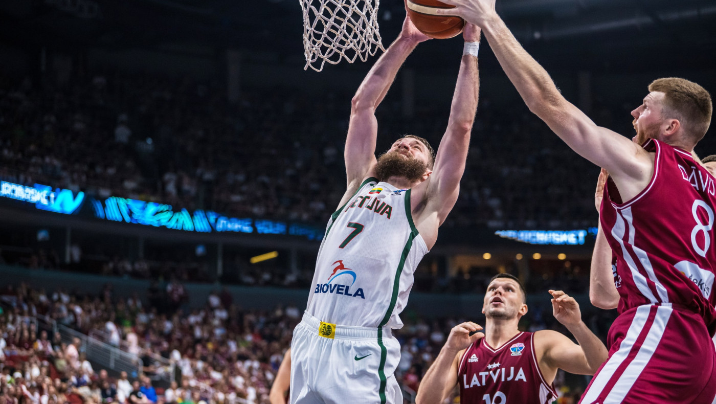 Eurobasket 2025: Η Λιθουανία έκλεισε το «σπίτι» της Λετονίας και προκρίθηκε στα προημιτελικά