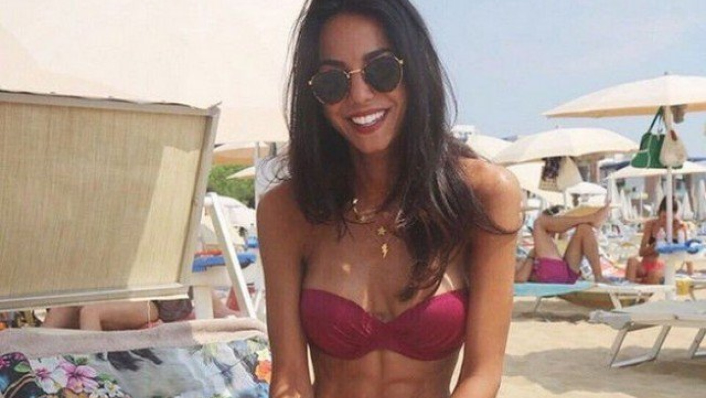 Η σύντροφος του Ζάζα συνεχίζει να μας αναστατώνει (pics)