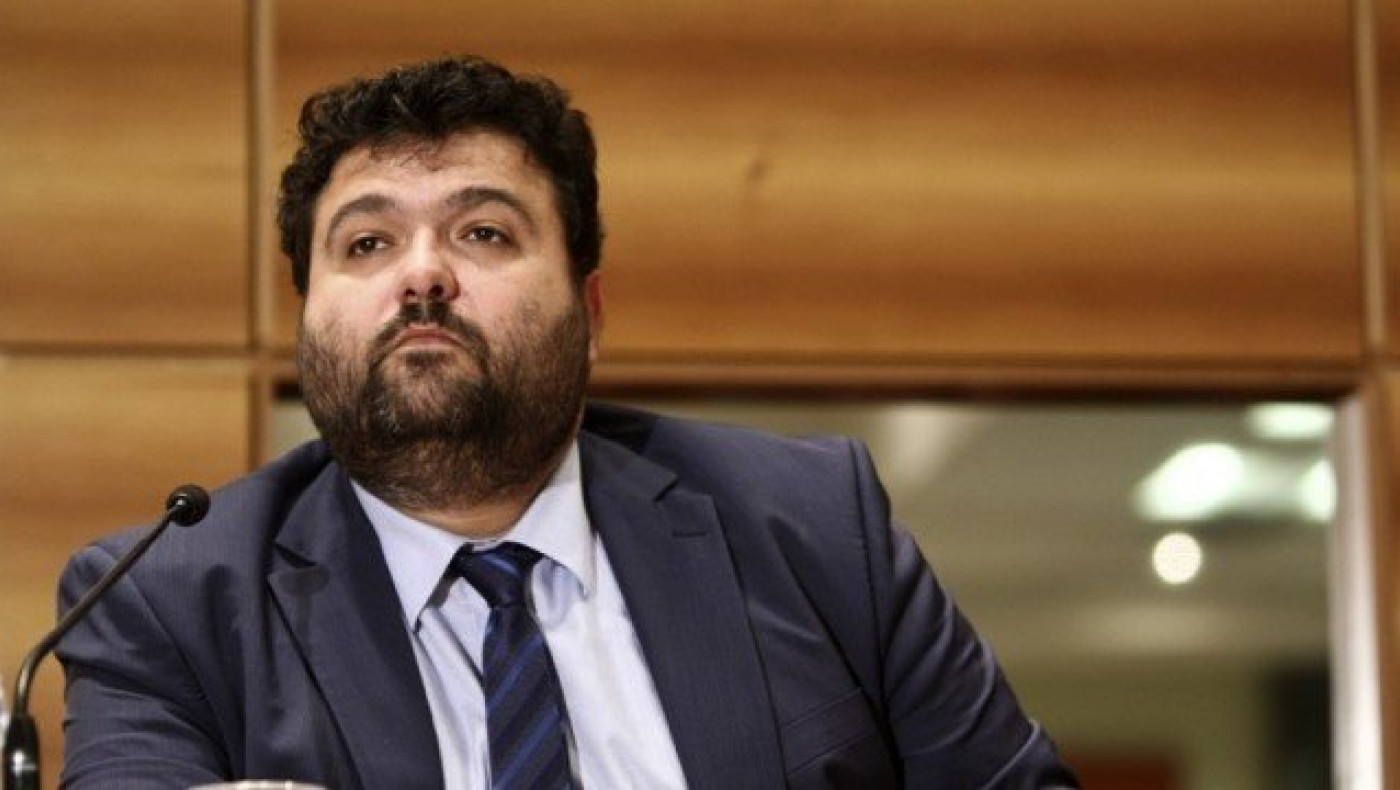 Βασιλειάδης: «Η παράγκα προσπαθεί να επιβιώσει με κάθε μέσο»