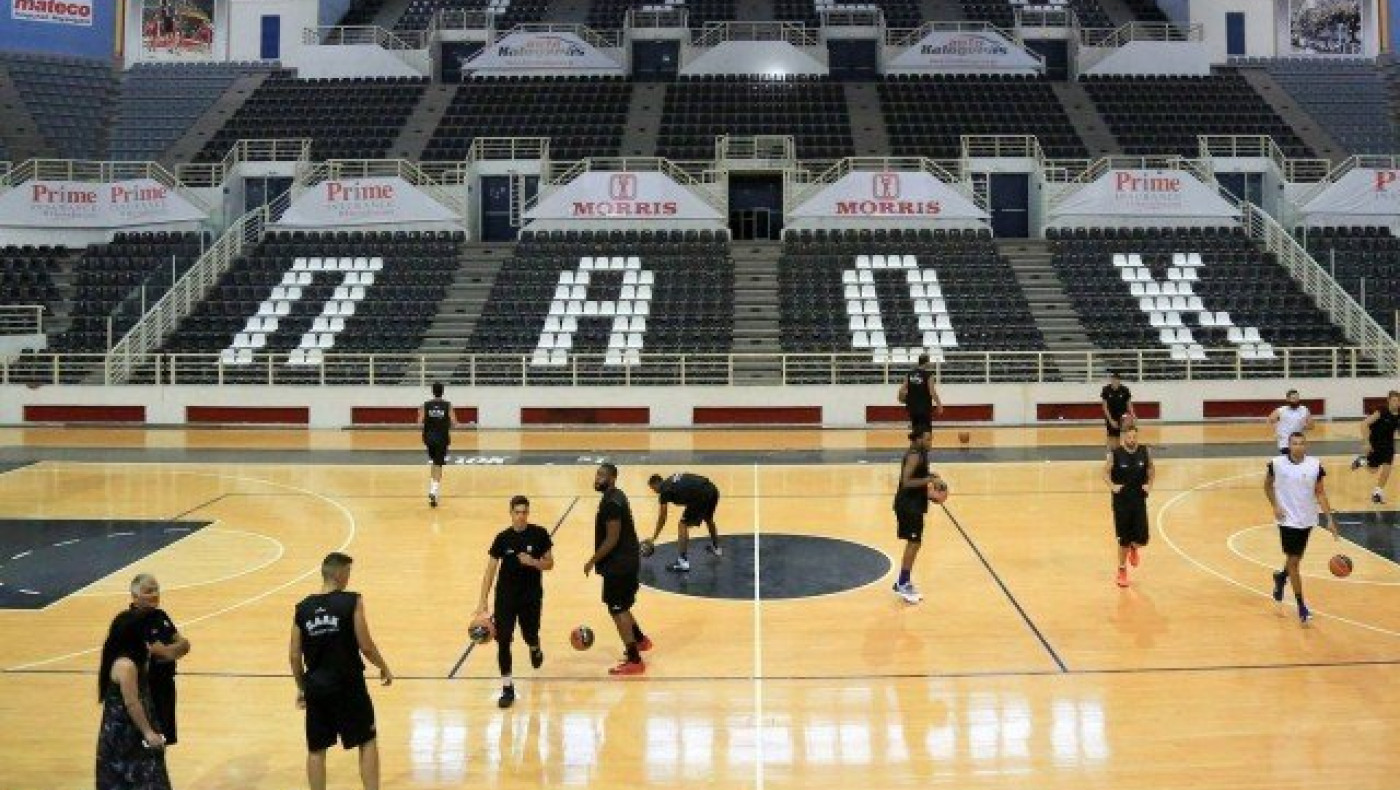 Γιατί        δεν     πάει   ο  κόσμος   στο μπάσκετ;