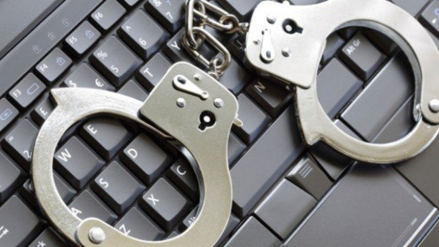 Κάρπαθος: Ιδιοκτήτης ενοικιαζόμενων προσκαλούσε παιδεραστές!