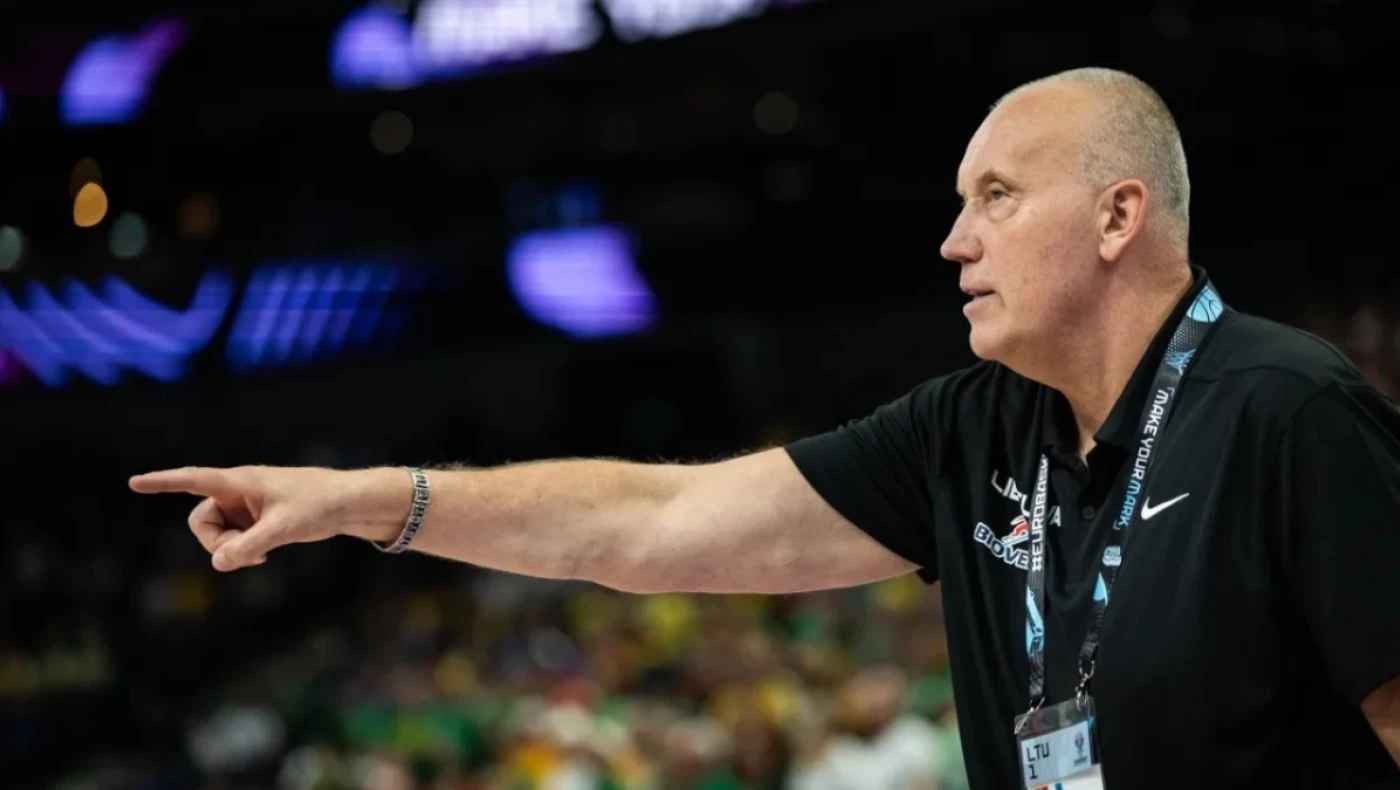 Eurobasket 2025: Γιατί ο Κουρτινάιτις ζήτησε συγγνώμη από τους έλληνες δημοσιογράφους