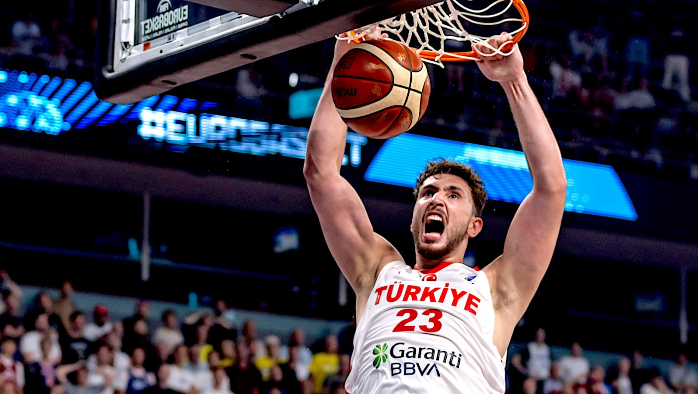 Εθνικιστικό παραλήρημα του Σενγκούν: «Σας πείραξε ο θαλασσινός αέρας;»