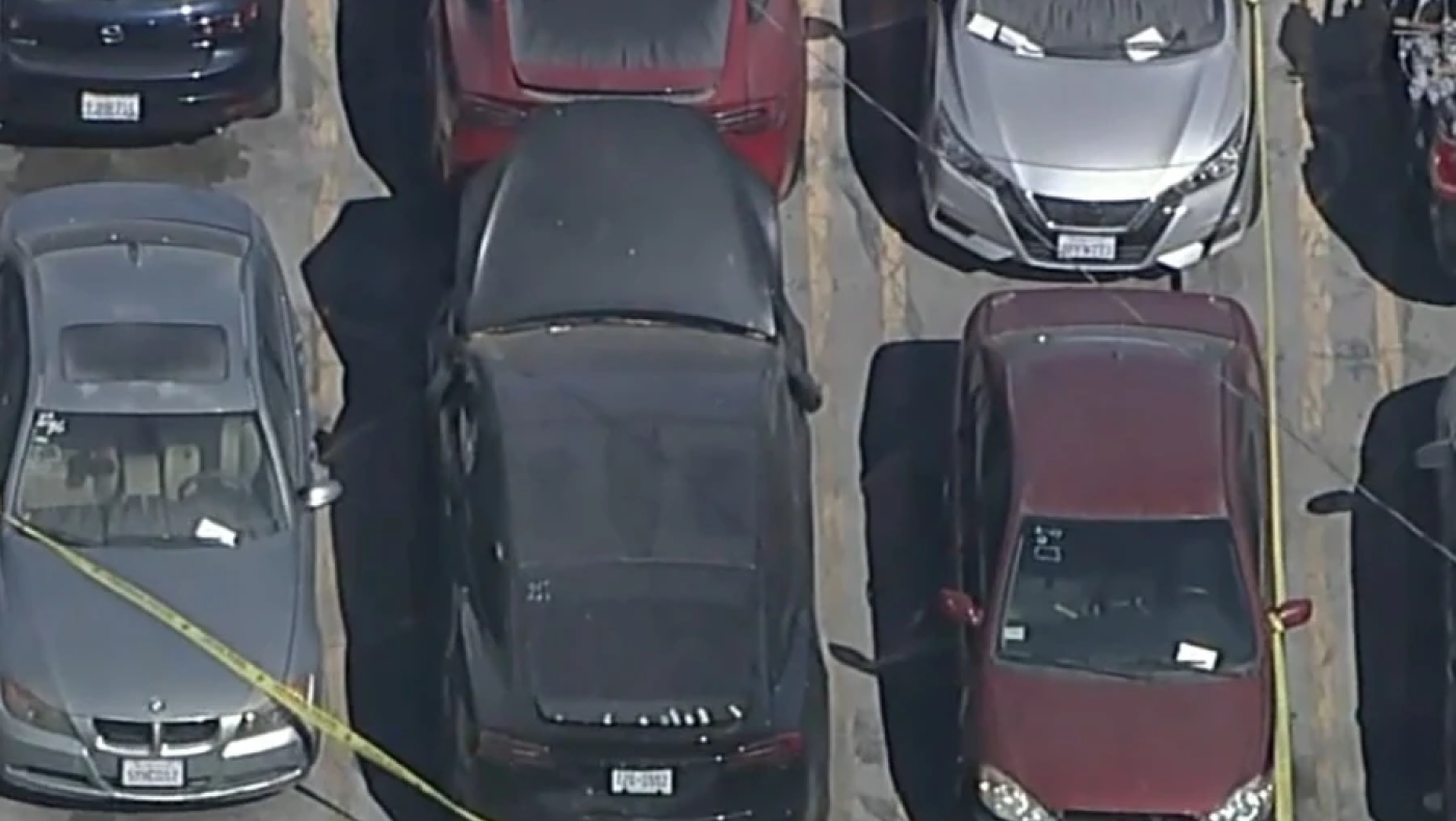 Εντόπισαν πτώμα σε αποσύνθεση σε όχημα τραγουδιστή!