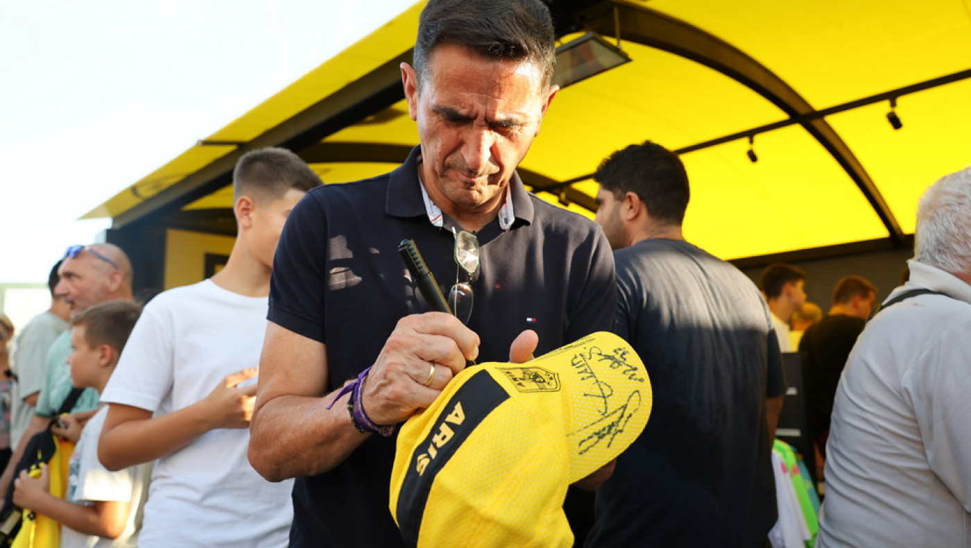 Άρης: Χιμένεθ και παίκτες ένα με τον κόσμο στη ΔΕΘ