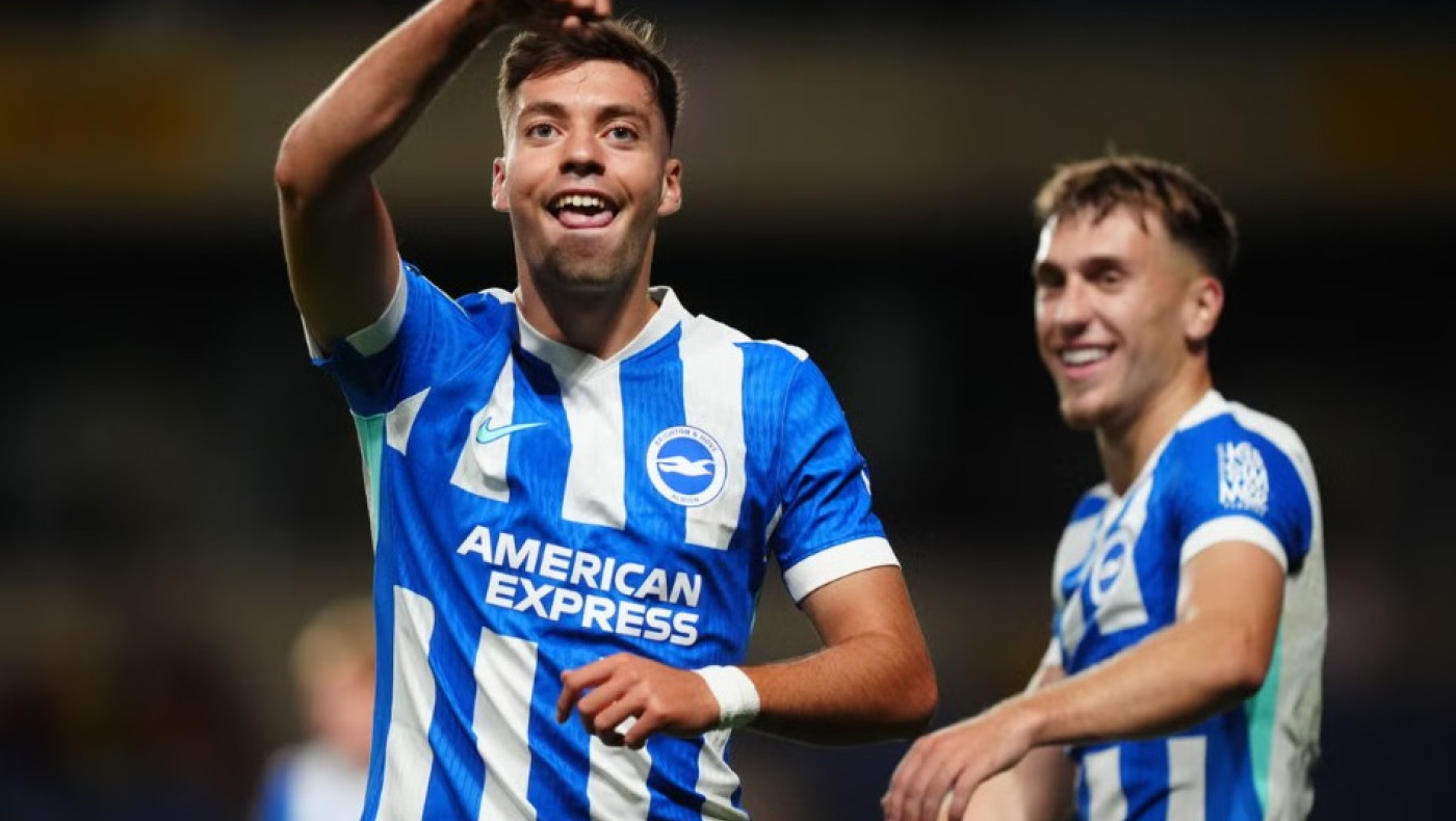 Με βασικούς Τζίμα και Κωστούλα η Μπράιτον κόντρα στην Άρσεναλ