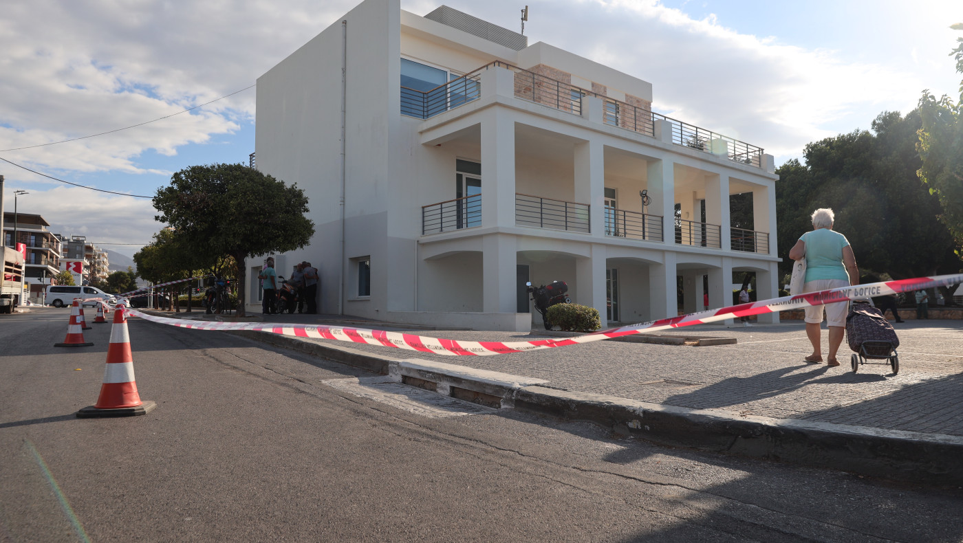 Γλυφάδα: Εντοπίστηκε νεκρός 40χρονος σε κάδο ανακύκλωσης-Τι εξετάζει η ΕΛΑΣ