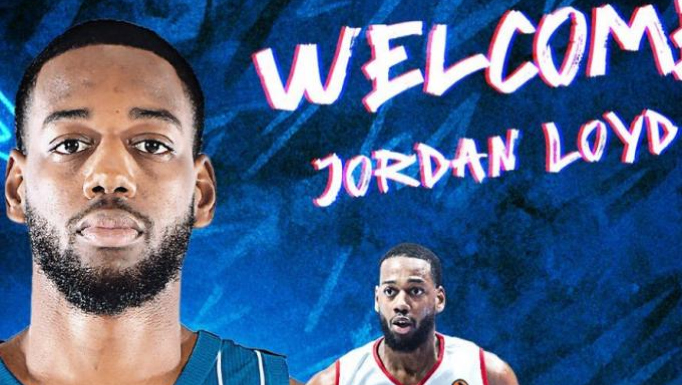 Και επισήμως στην Εφές ο Λόιντ