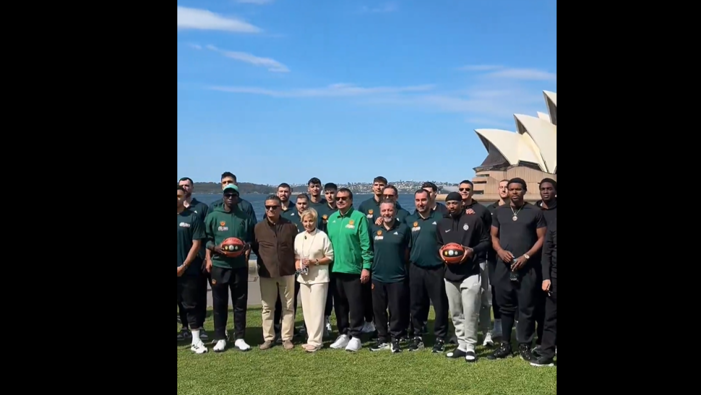 Παναθηναϊκός: Έφτασε Σίδνεϊ και φωτογραφήθηκε μπροστά στην Opera