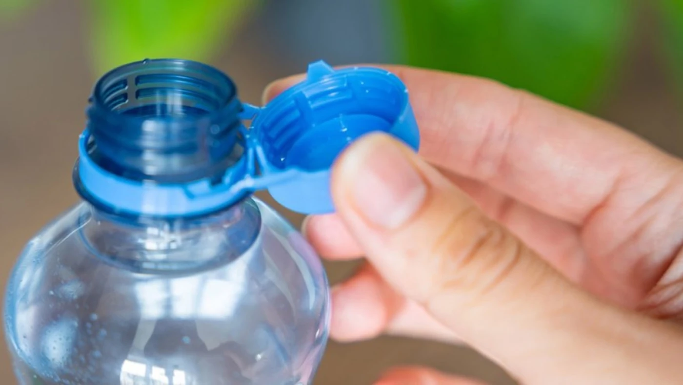 Τα πλαστικά μπουκάλια αλλάζουν ξανά