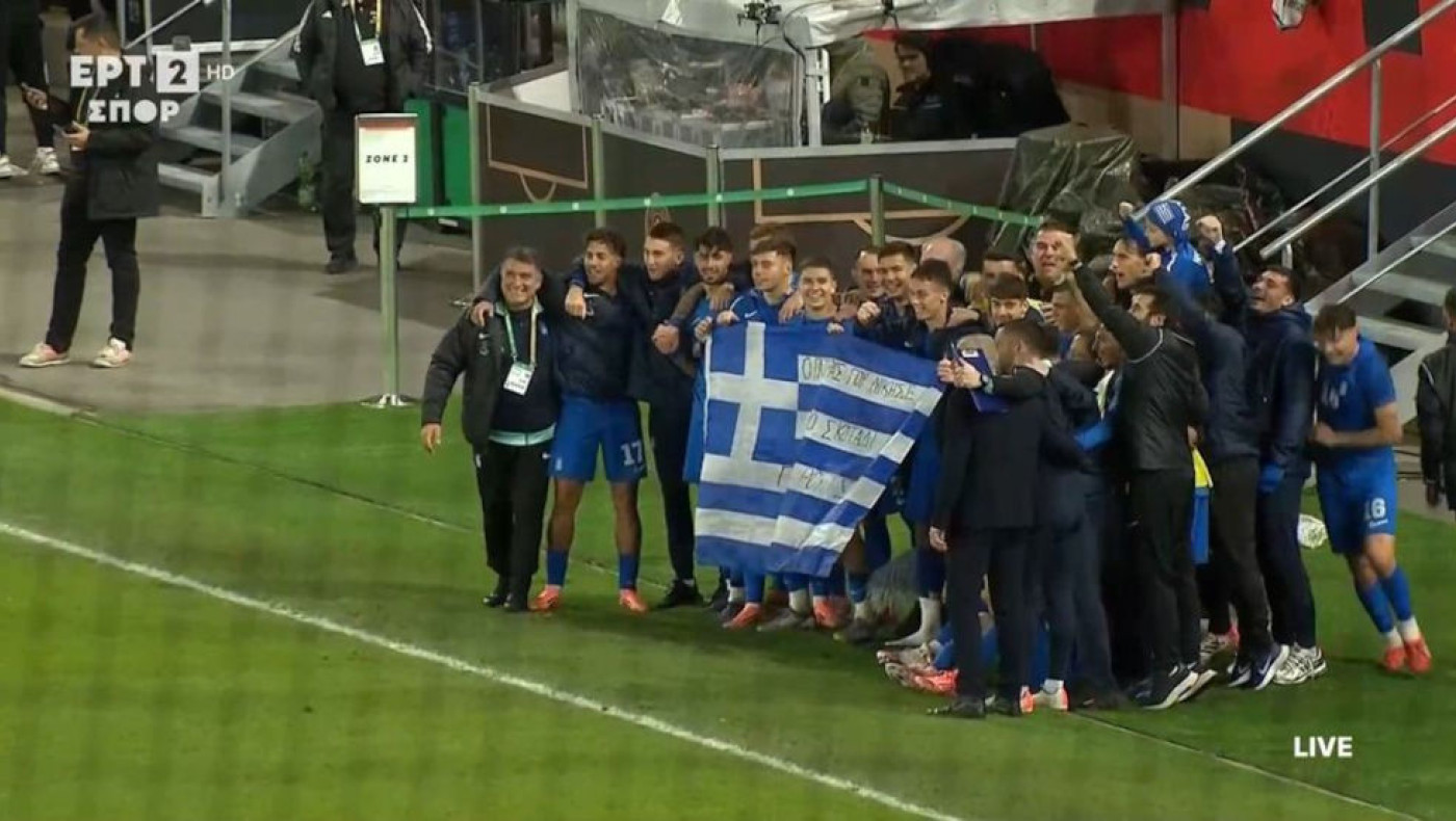 Γερμανία-Ελλάδα: Η φωτογραφία με την ελληνική σημαία μετά τον θρίαμβο