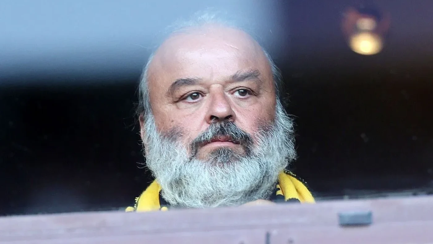 ΑΕΚ: Η ΔΕΑΒ κάλεσε σε απολογία τον Μάριο Ηλιόπουλο για σπάσιμο τζαμιού