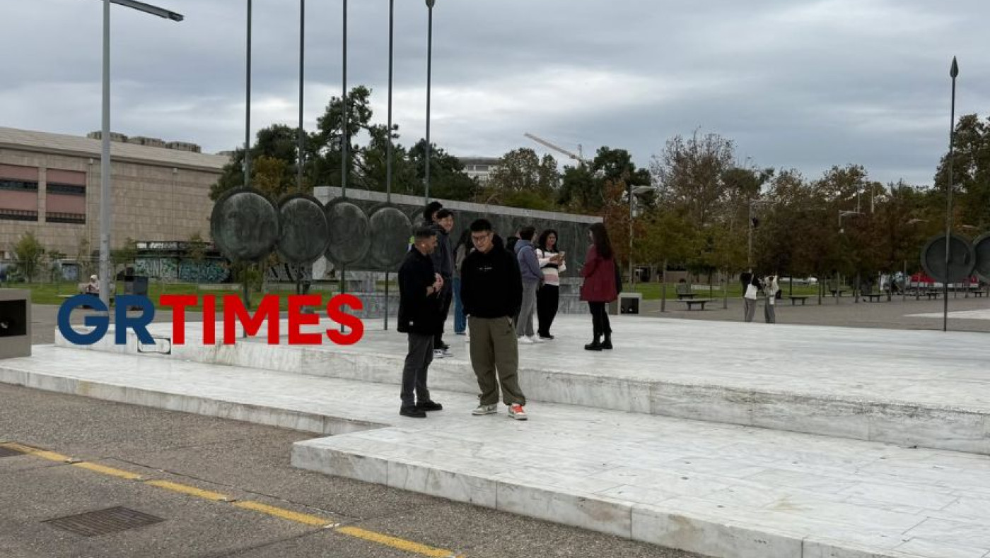 Άρης: Η βόλτα του Σιάο στη Νέα Παραλία Θεσσαλονίκης