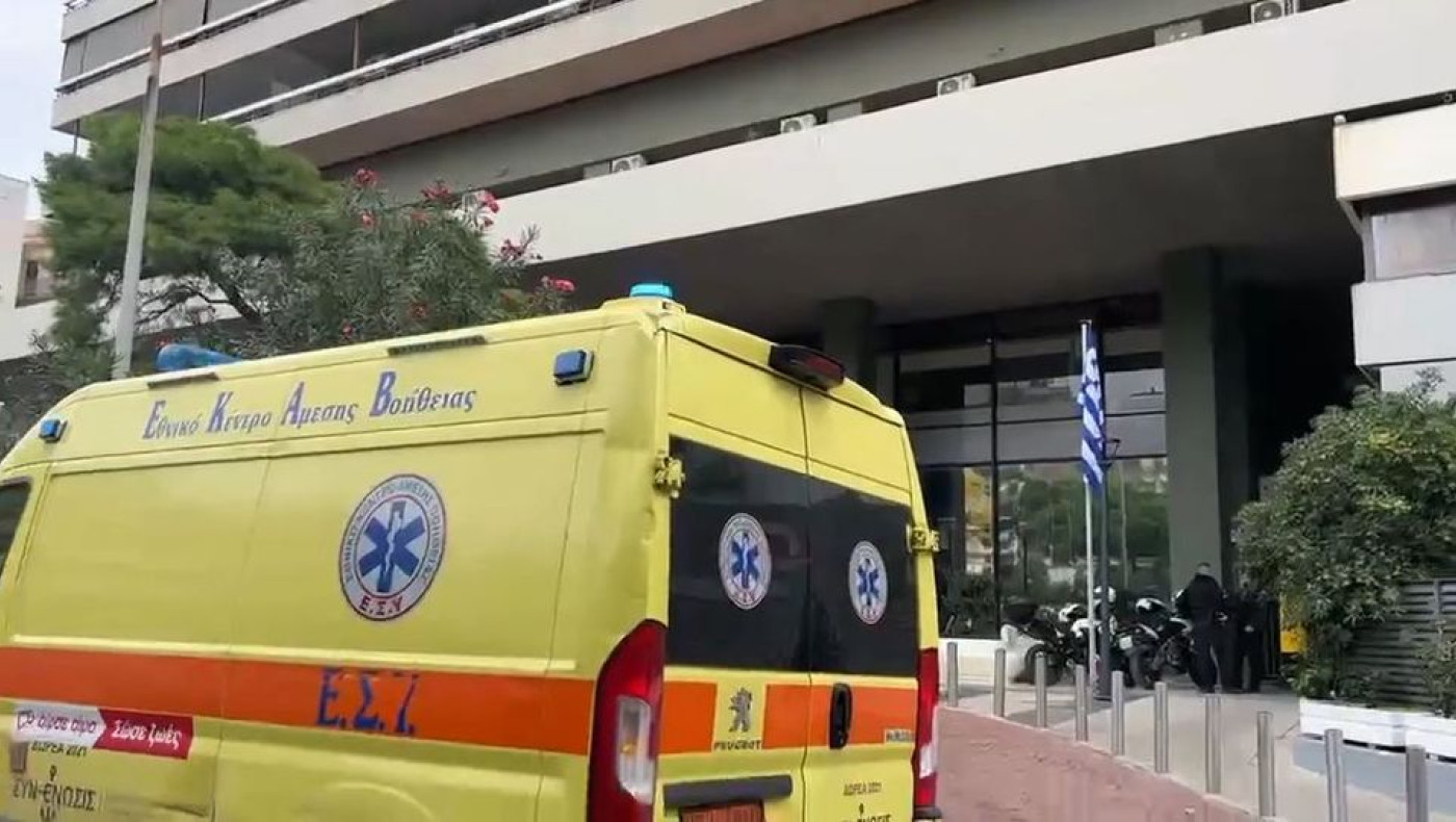 Αμπελόκηποι: Σκοτώθηκε πέφτοντας από τον Πύργο «Απόλλων»