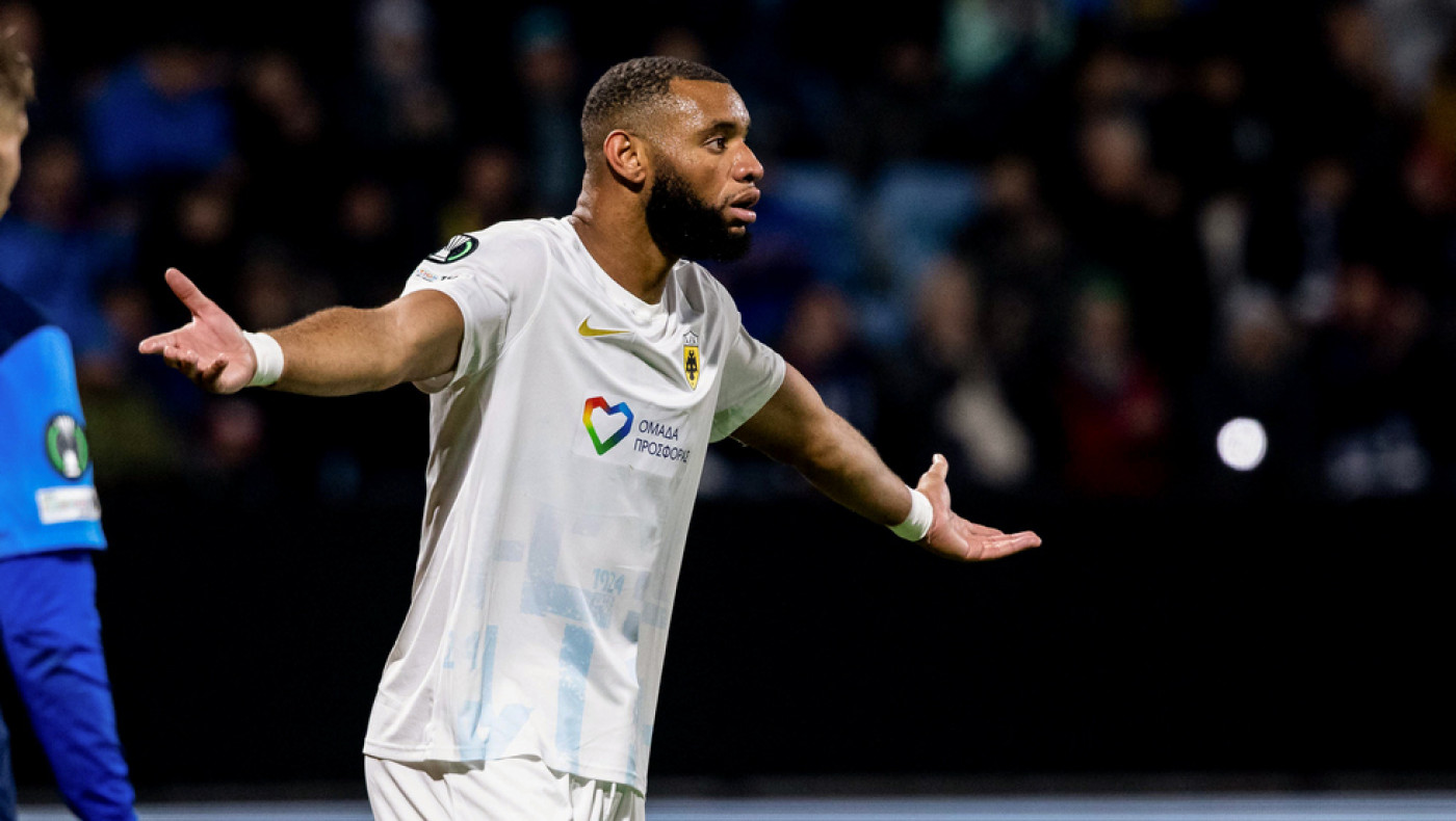 Η Σαμσουνσπόρ άνοιξε το σκορ κόντρα στην ΑΕΚ με αυτογκόλ του Μουκουντί