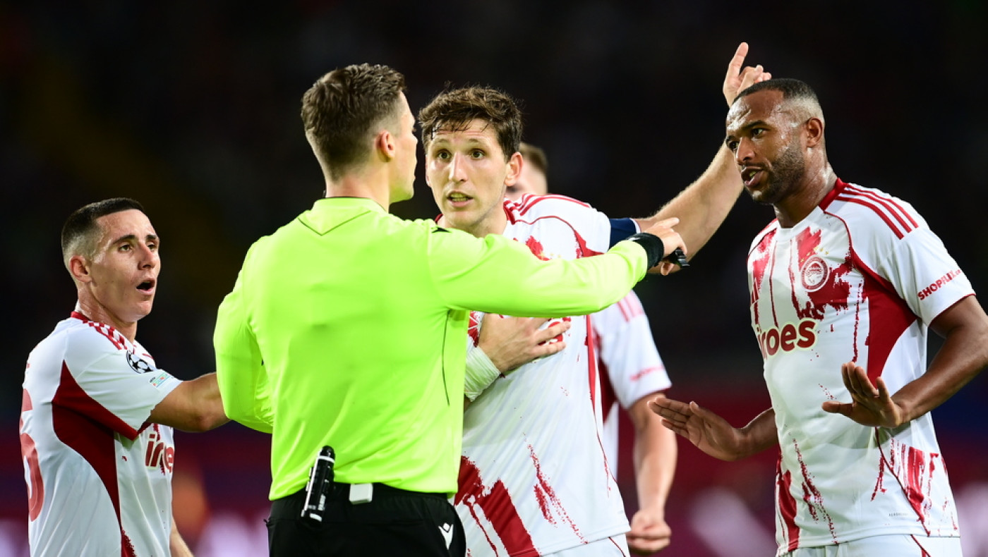 Τα έριξε στη διαιτησία ο Μεντιλίμπαρ: «Μια ανεξήγητη αποβολή και ένα ακατανόητο πέναλτι»