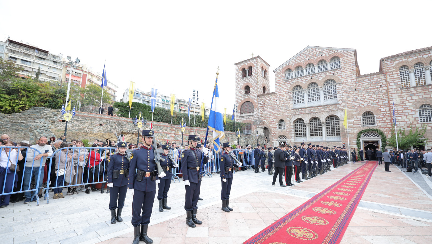 Θεσσαλονίκη: Στα γιορτινά της ανήμερα του Αγίου Δημητρίου