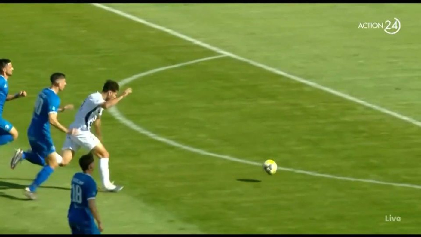 Super League 2: Η κόκκινη κάρτα του Σιούτα για μαρκάρισμα στον Κυνηγόπουλο